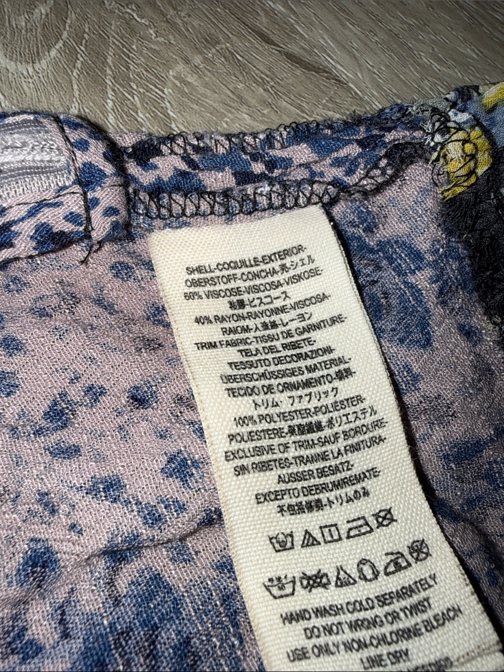 Floral Patterned Lace-Trim Shorts - Picture 6 of 6